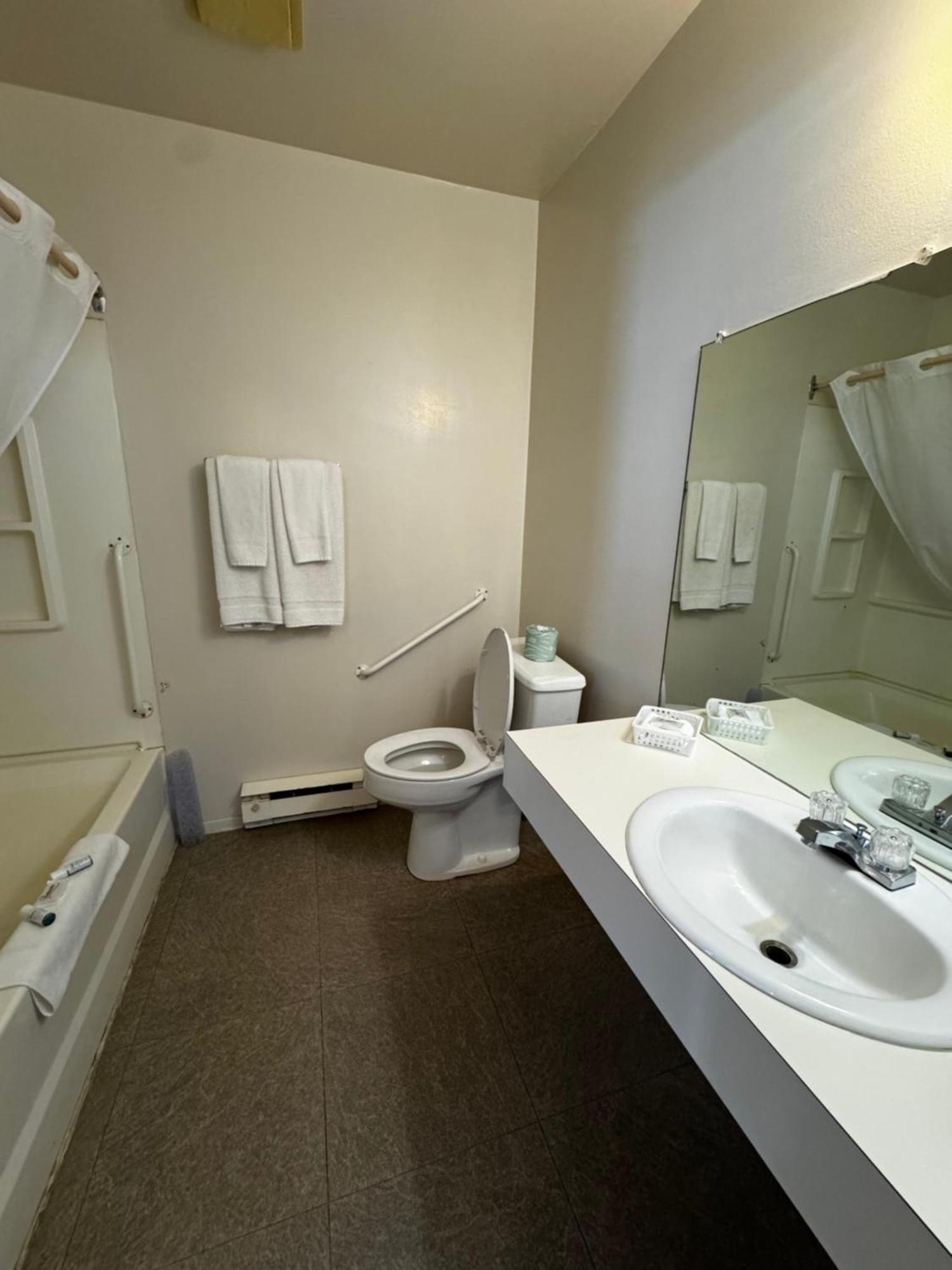 Zero-100 Motel Heron Bay Kültér fotó